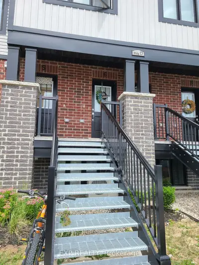 Condo Townhouse in Kitchener