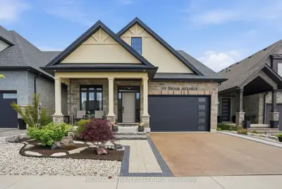 59 Swan Avenue, Pelham, On L3e 0b1
