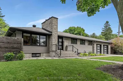 Detached in Alta Vista and Area