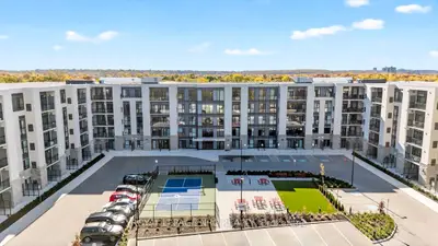 Condo Apartment in St. Catharines