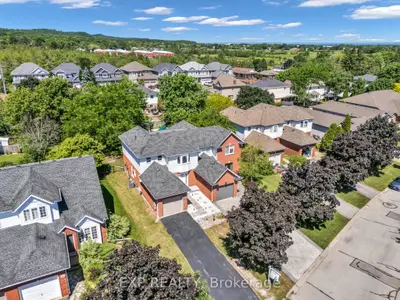 5187 Mulberry Drive, Lincoln, On L3j 0j6