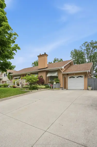 147 Village Road, St. Catharines, On L2t 3c4