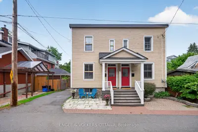 Semi-Detached in New Edinburgh - Lindenlea