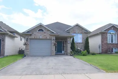 334 St Lawrence Drive, Welland, On L3c 7h7