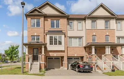 Att/Row/Townhouse in Cambridge