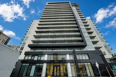 Condo Apartment in Ottawa Centre