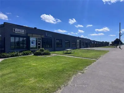 45-55 Worthington Drive, Brantford, On N3s 0h4