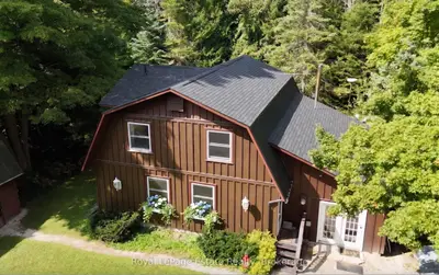 Detached in South Bruce Peninsula