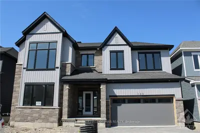 Detached in Barrhaven
