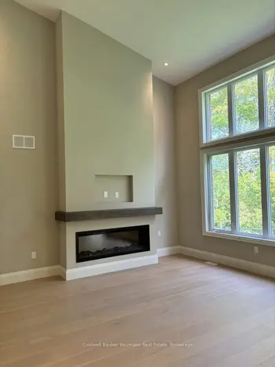 18 Driscoll Street, Centre Wellington, On N0b 1s0