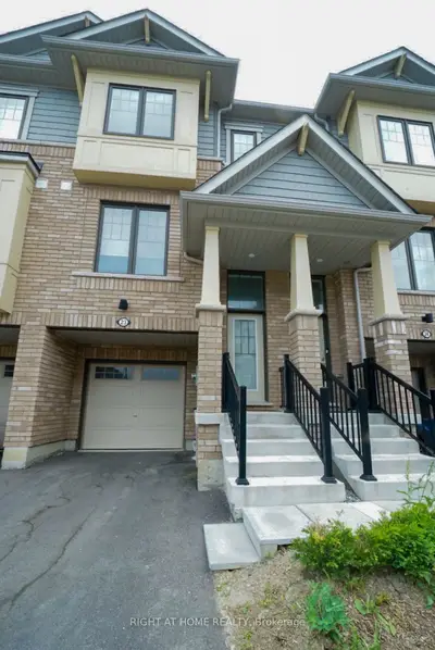 185 Bedrock Drive 23, Hamilton, On L8j 0m5
