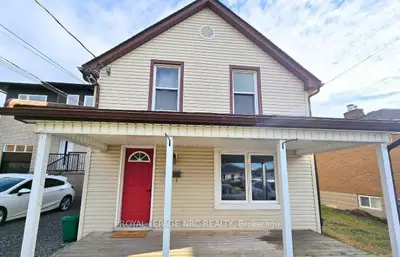 Detached in Port Colborne