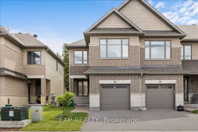 Att/Row/Townhouse in Stittsville - Munster - Richmond