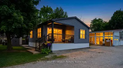 8685 Rock Glen Road 415, Lambton Shores, On N0m 1b0