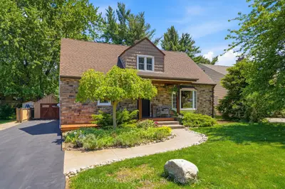 11 Kingsway Boulevard, Grimsby, On L3m 3e4