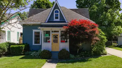 Detached in Goderich