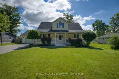 Detached in Fort Erie