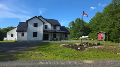 Detached in Frontenac