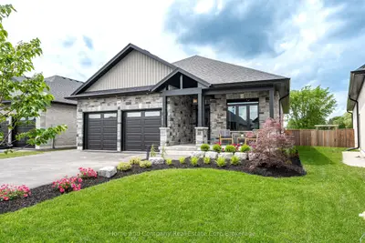 Detached in Stratford