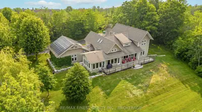Detached in Kingston