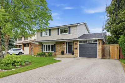 6 Darlington Drive, Hamilton, On L9c 2l7