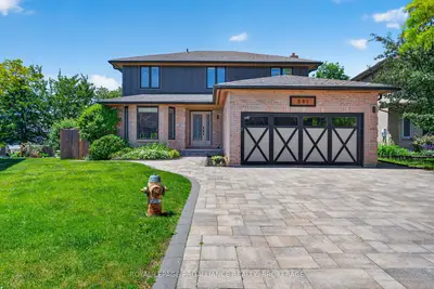 Detached in Kingston