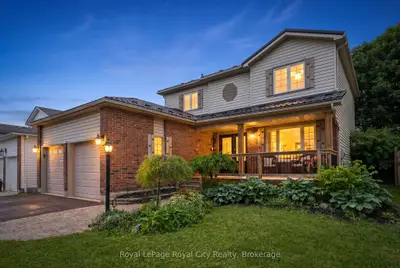 Detached in Centre Wellington