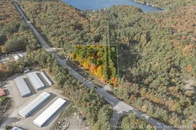 3864 Highway 118 W, Muskoka Lakes, On P0b 1j0