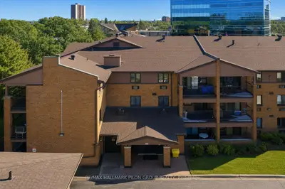 Condo Apartment in Vanier and Kingsview Park