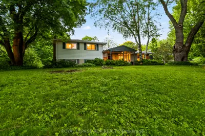 22 Randy Avenue, Mono, On L9w 2a3