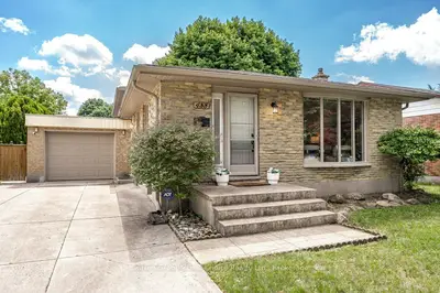 Detached in London North
