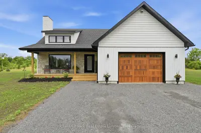 14 Captains Drive, Prince Edward County, On K0k 2t0