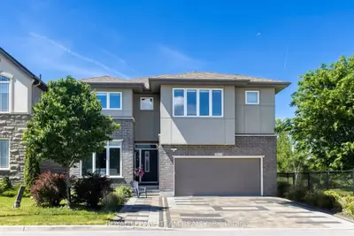 Detached in Kanata