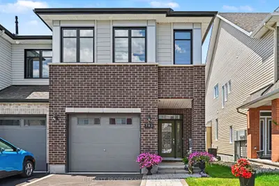 Att/Row/Townhouse in Orleans - Cumberland and Area