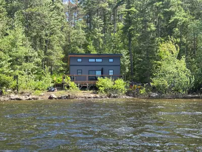 Horseshoe Bay Boat Access - Unorganized, Parry Sound Remote Area, On P0m 1a0