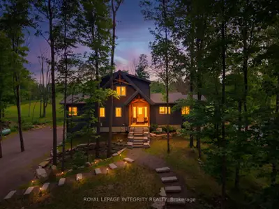 Detached in Greater Madawaska