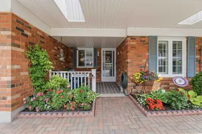 Condo Townhouse in Lincoln