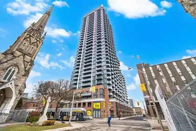 Condo Apartment in Hamilton