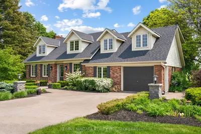 Detached in Lincoln