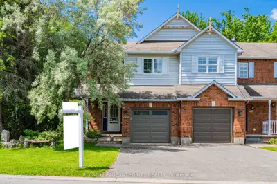 Att/Row/Townhouse in Kanata