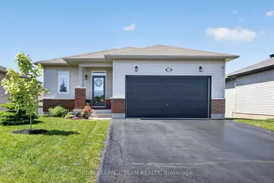 Detached in Arnprior