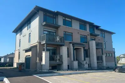 33 Salamander Way, Blossom Park - Airport And Area, On K1x 0g1