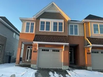 Att/Row/Townhouse in Barrhaven