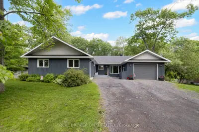 Detached in Constance Bay - Dunrobin - Kilmaurs - Woodlawn