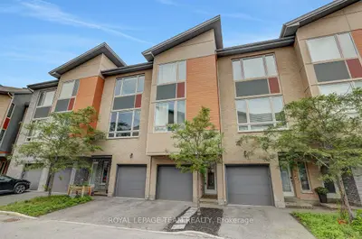 Att/Row/Townhouse in Hunt Club - Windsor Park Village and Area