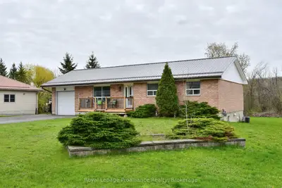 Detached in Asphodel-Norwood