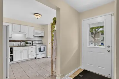 409 Thompson Road 2, London South, On N5z 4z1