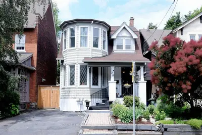 28 St Clair Avenue, Hamilton, On L8m 2n3