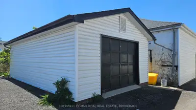 537 Montreal Street 6-7, Kingston, On K7k 3j1