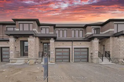 Att/Row/Townhouse in Kawartha Lakes